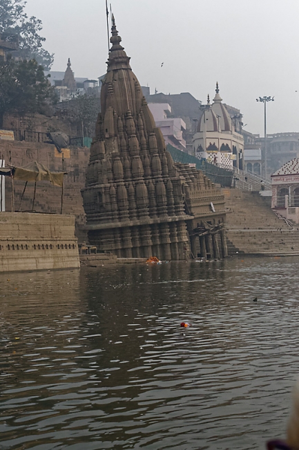 Varasani-Promenade sur le Gange-039